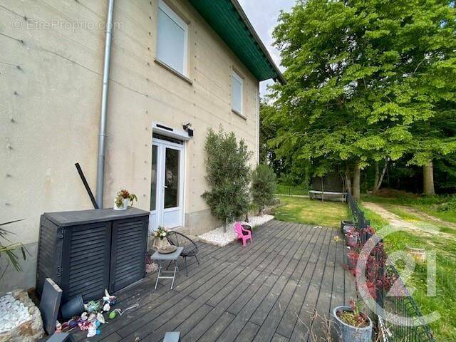 Appartement à VERT-SAINT-DENIS
