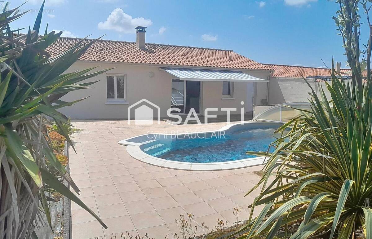 Photo 1 - Maison à SAINTE-PAZANNE