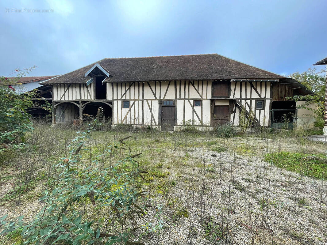Maison à SAINTE-SAVINE