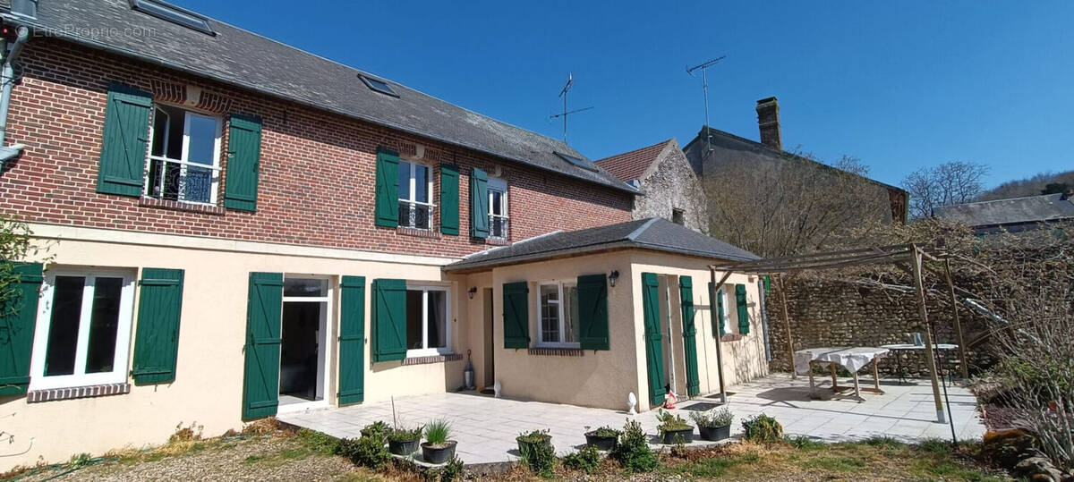 Maison à GRISY-LES-PLATRES