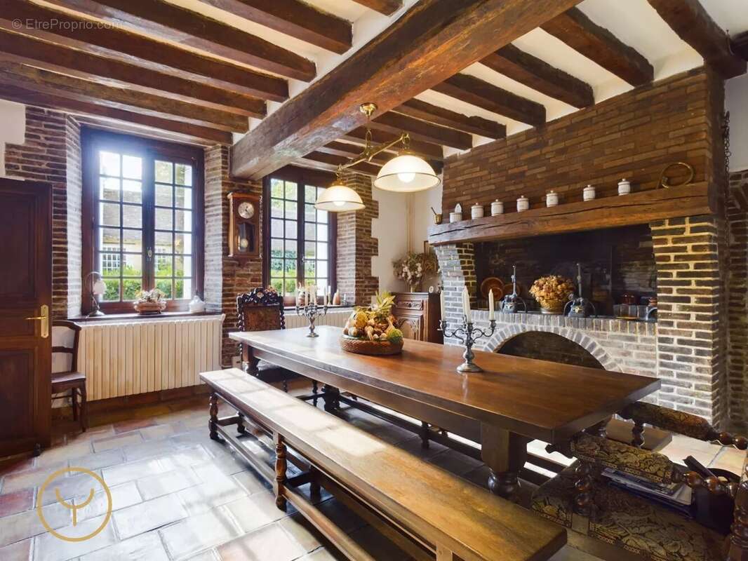 Maison à AIX-EN-OTHE