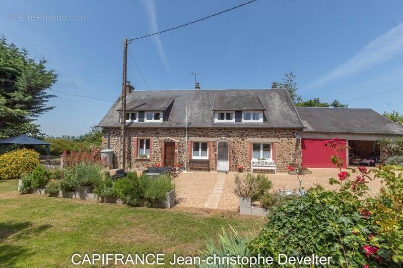 Maison à COUESMES-VAUCE