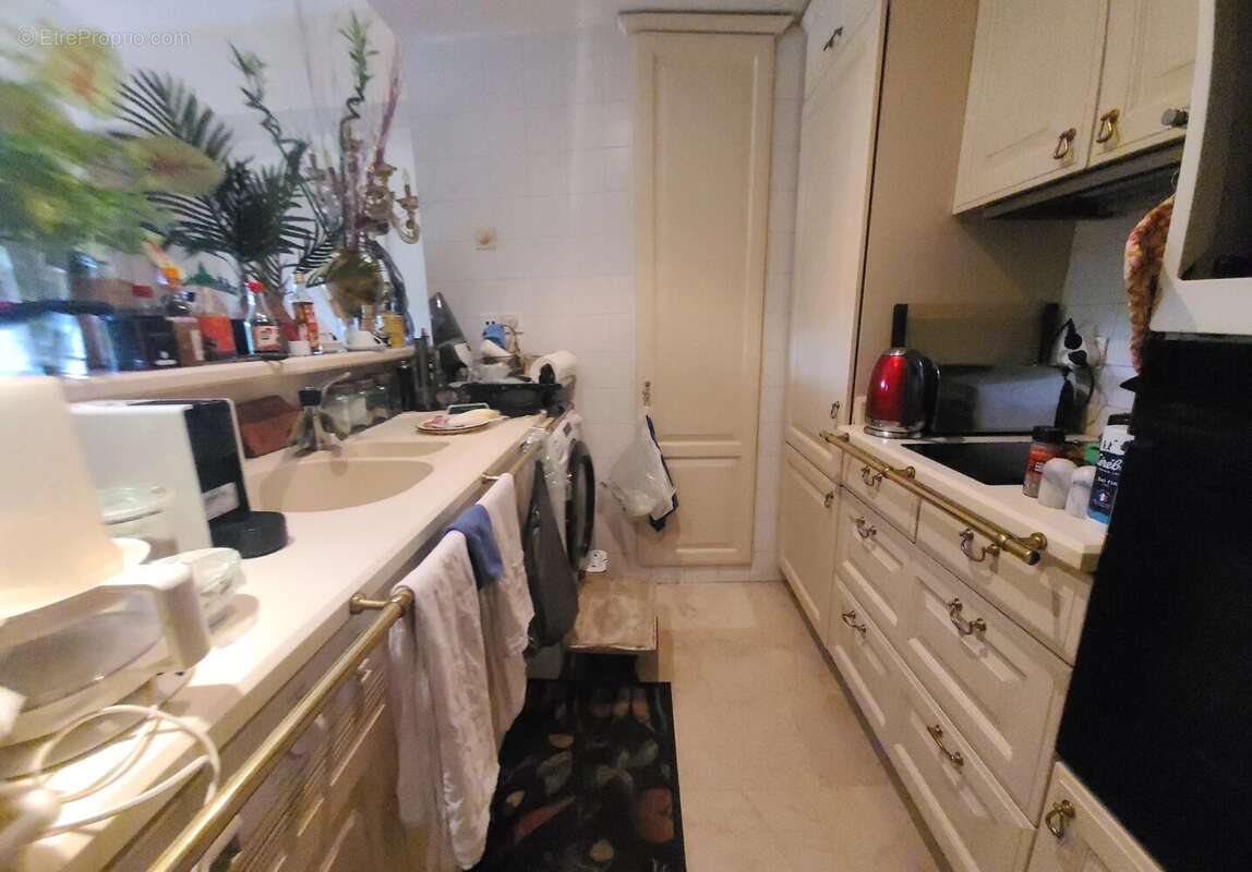 Appartement à VALLAURIS