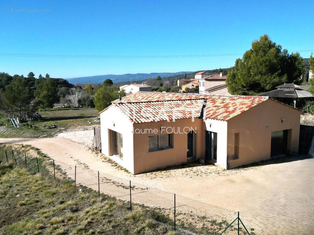 Photo 1 - Maison à SAINT-SATURNIN-LES-APT