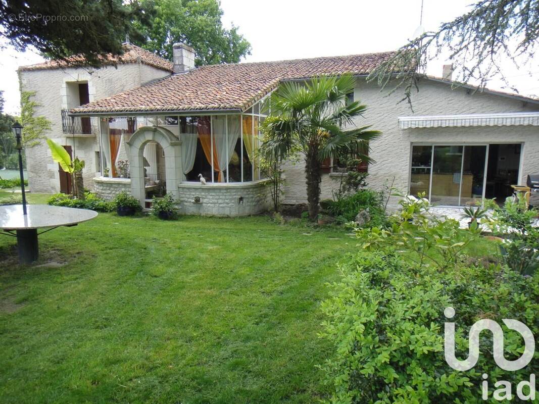 Photo 1 - Maison à ORCHES