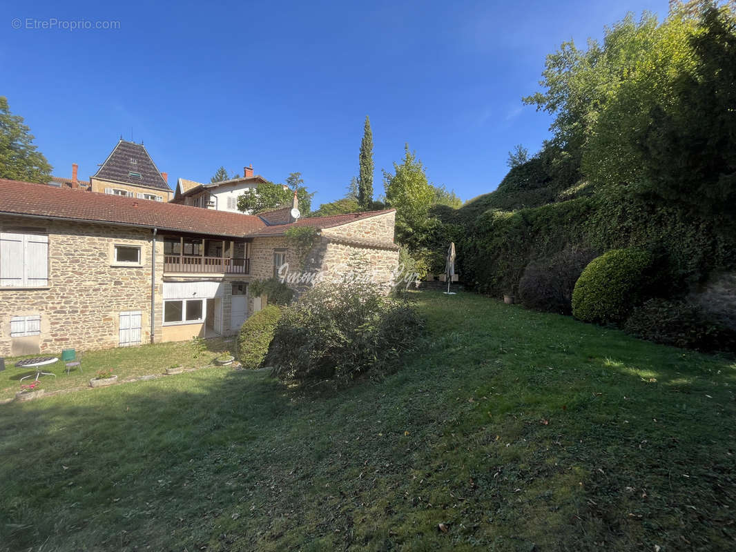 Appartement à CHASSELAY