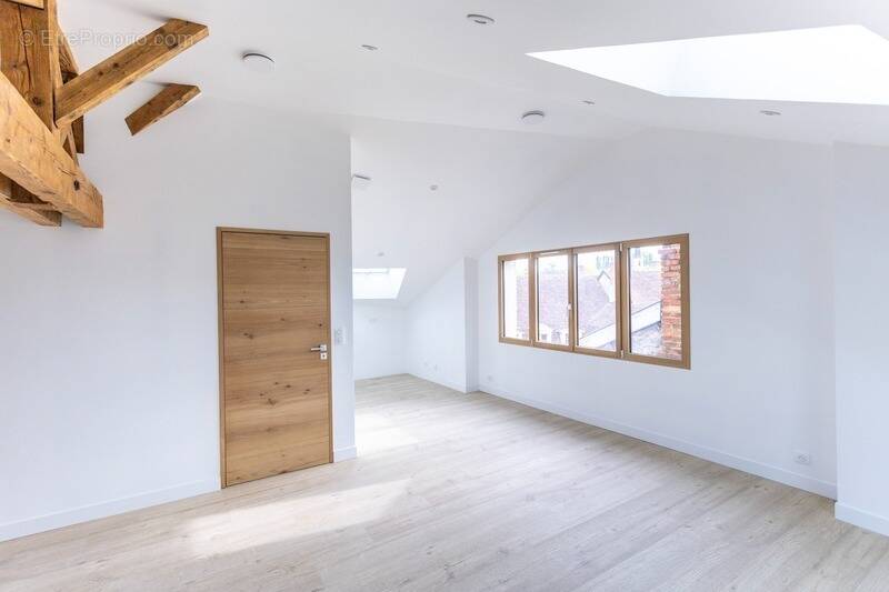 Appartement à PARAY-LE-MONIAL