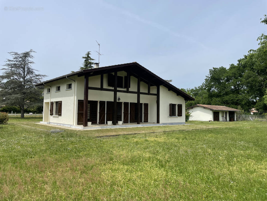 Maison à CASTELJALOUX