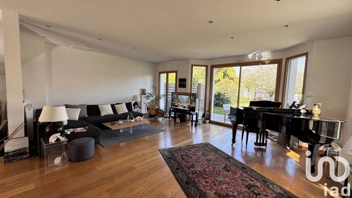 Photo 1 - Maison à RUEIL-MALMAISON