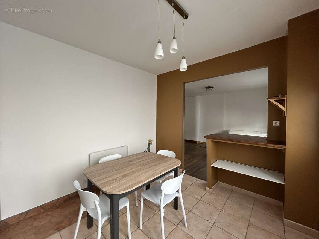 Appartement à PRIVAS
