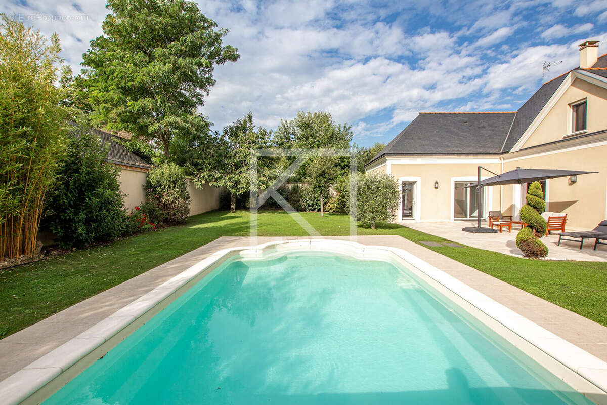 Maison à BRIOLLAY