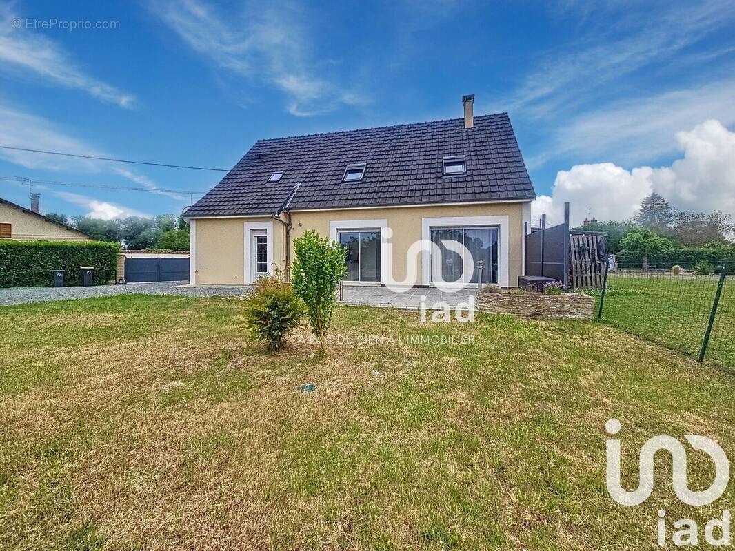 Photo 1 - Maison à MEHUN-SUR-YEVRE
