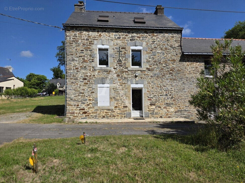 Maison à BAINS-SUR-OUST