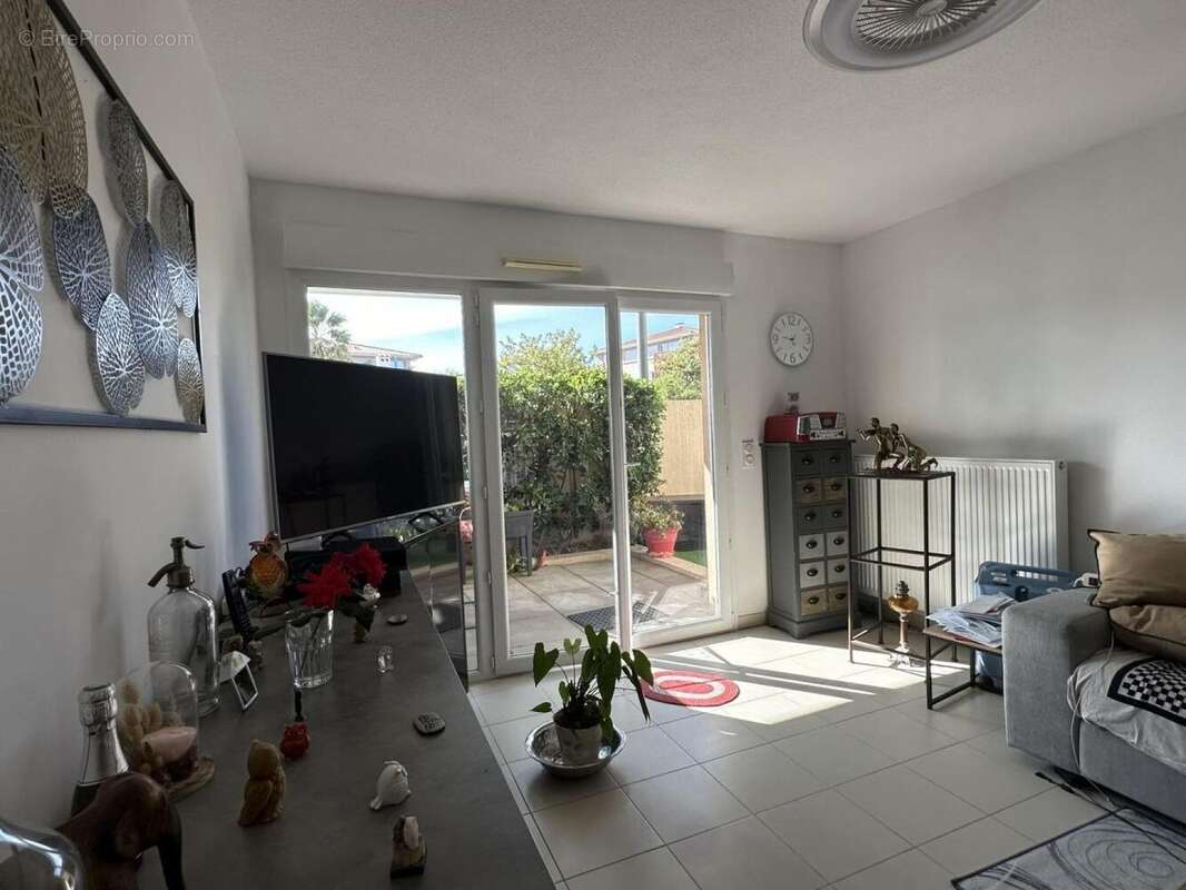 Photo 2 - Appartement à PUGET-SUR-ARGENS