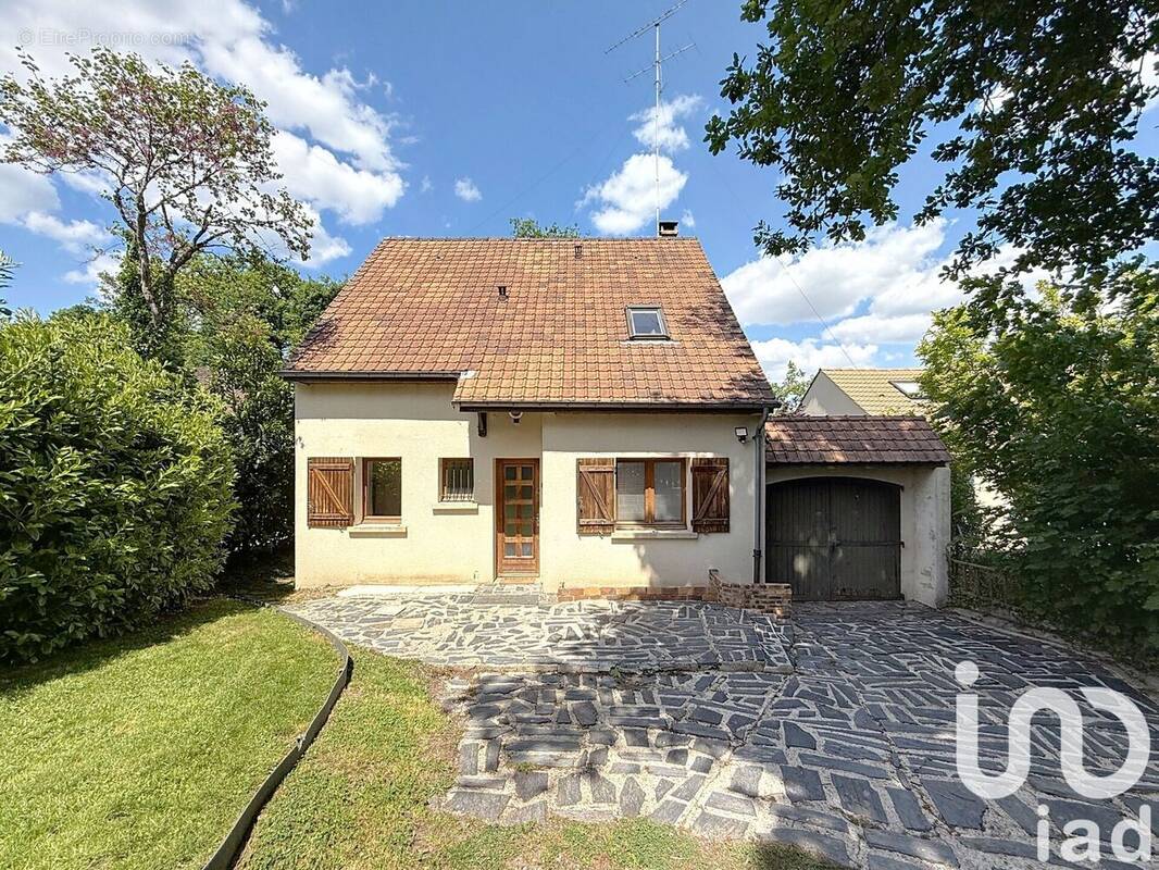 Photo 1 - Maison à SAINT-FARGEAU-PONTHIERRY