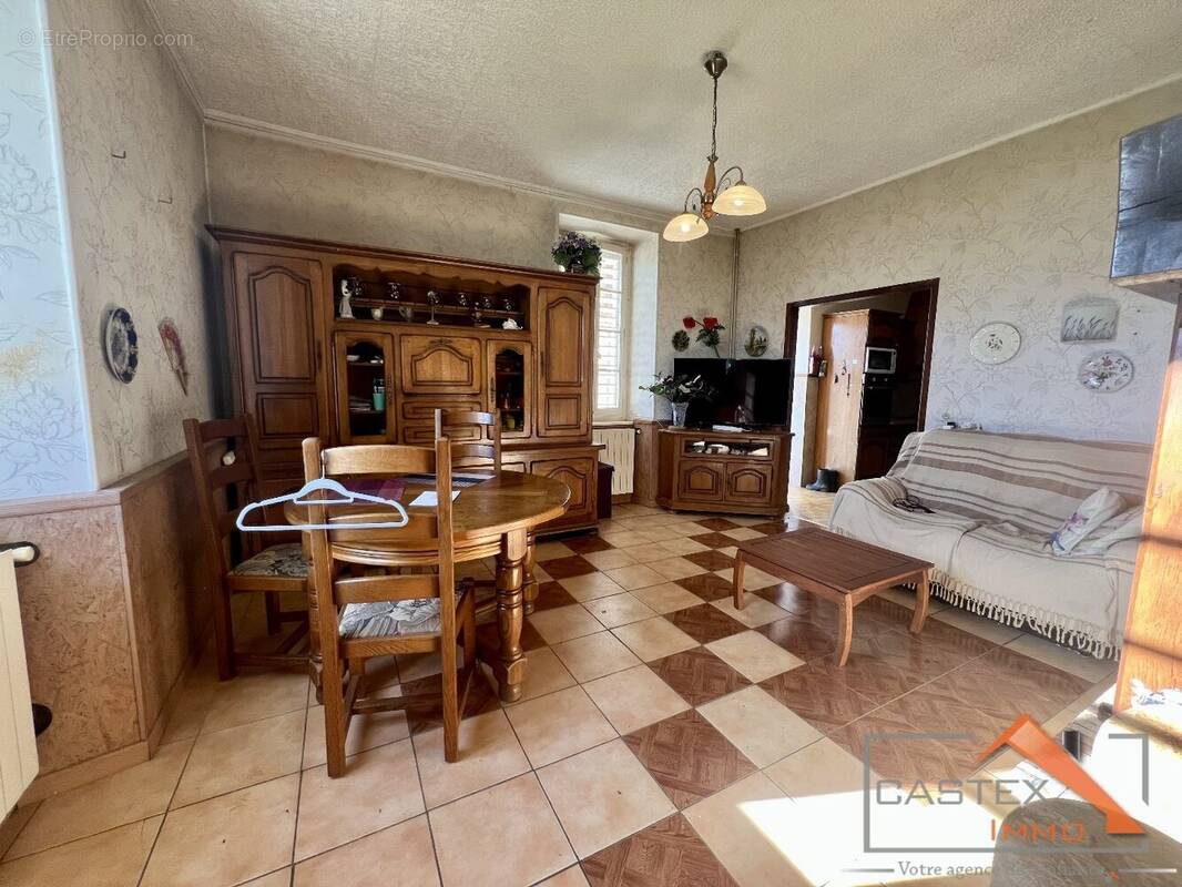 Maison à MANE