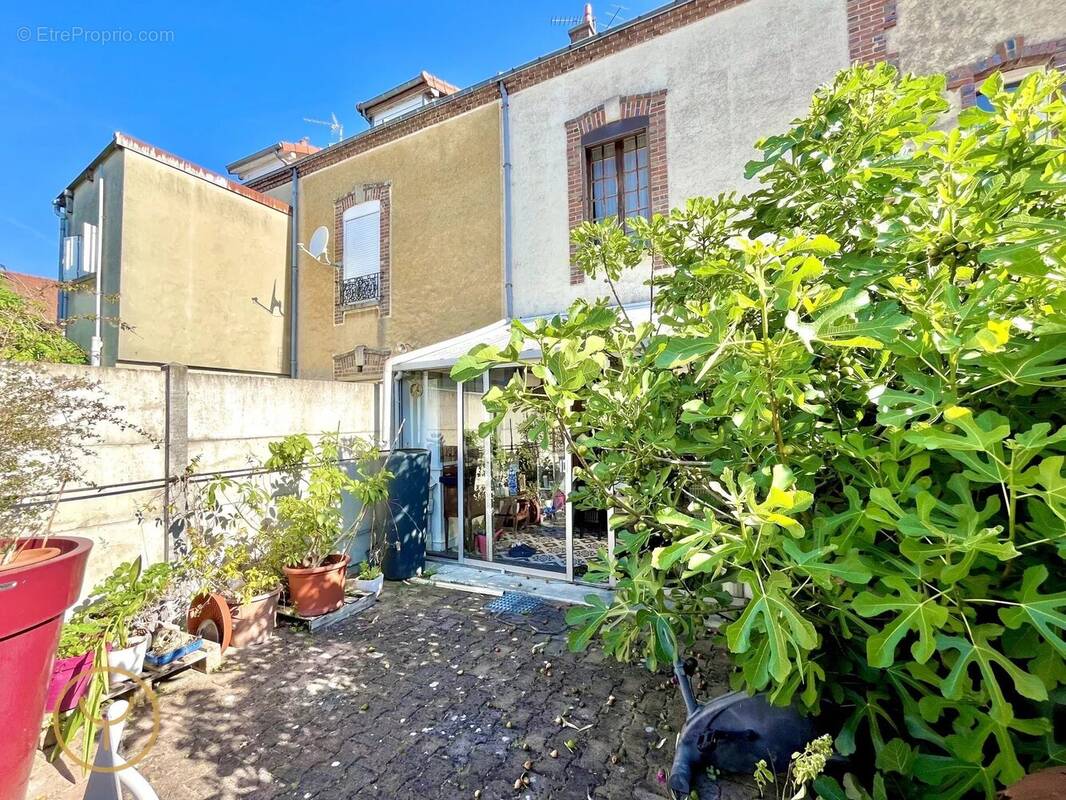 Maison à ROMILLY-SUR-SEINE