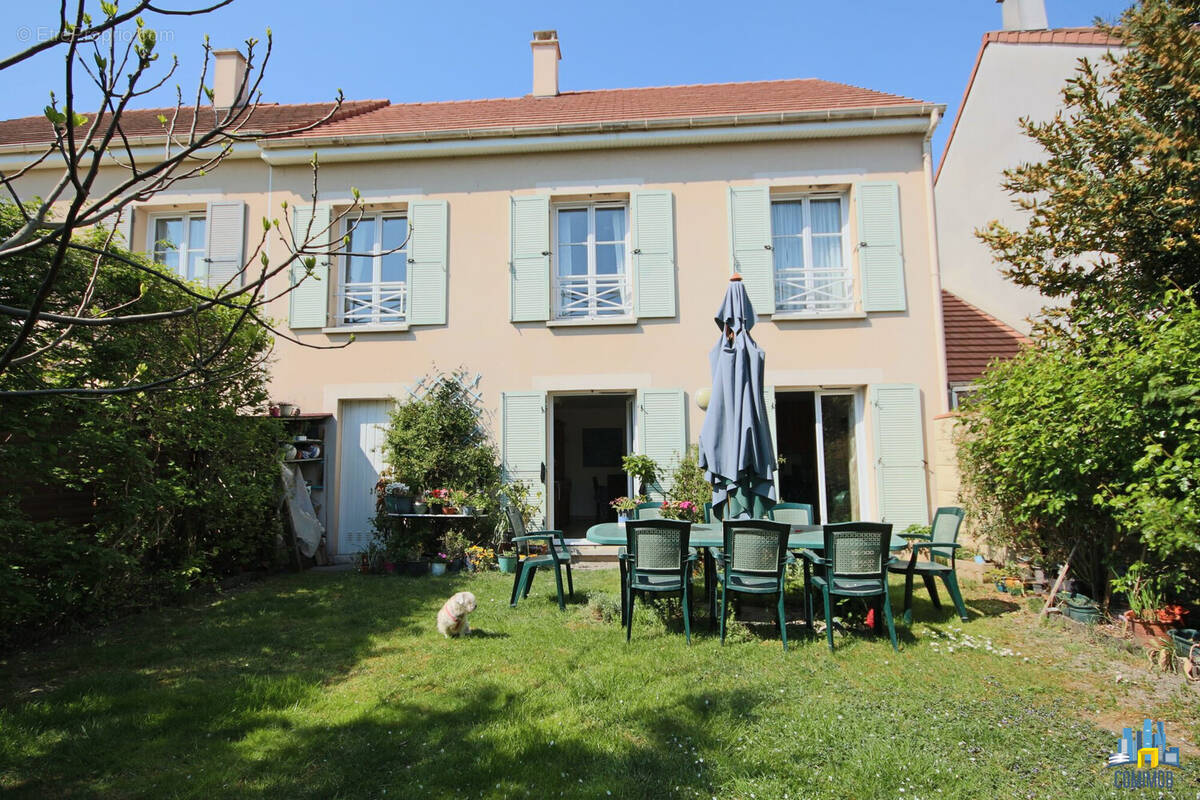 Maison à CARRIERES-SUR-SEINE