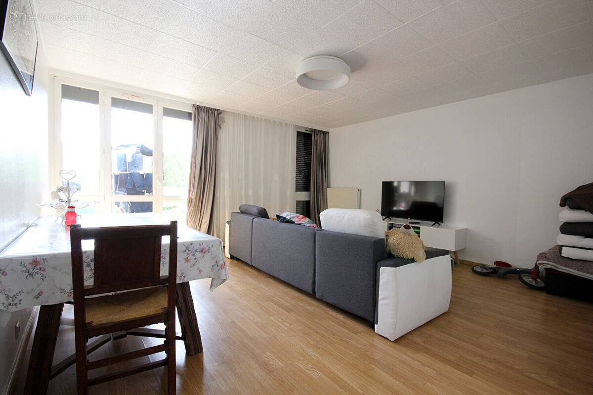 Appartement à ELANCOURT