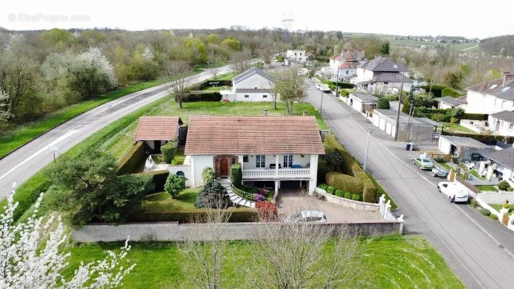 Maison à TETING-SUR-NIED