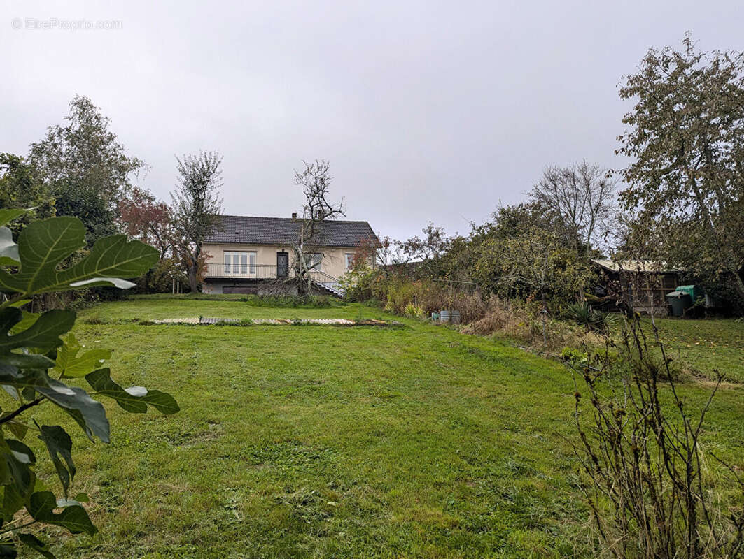 Maison à SAINT-SAULGE