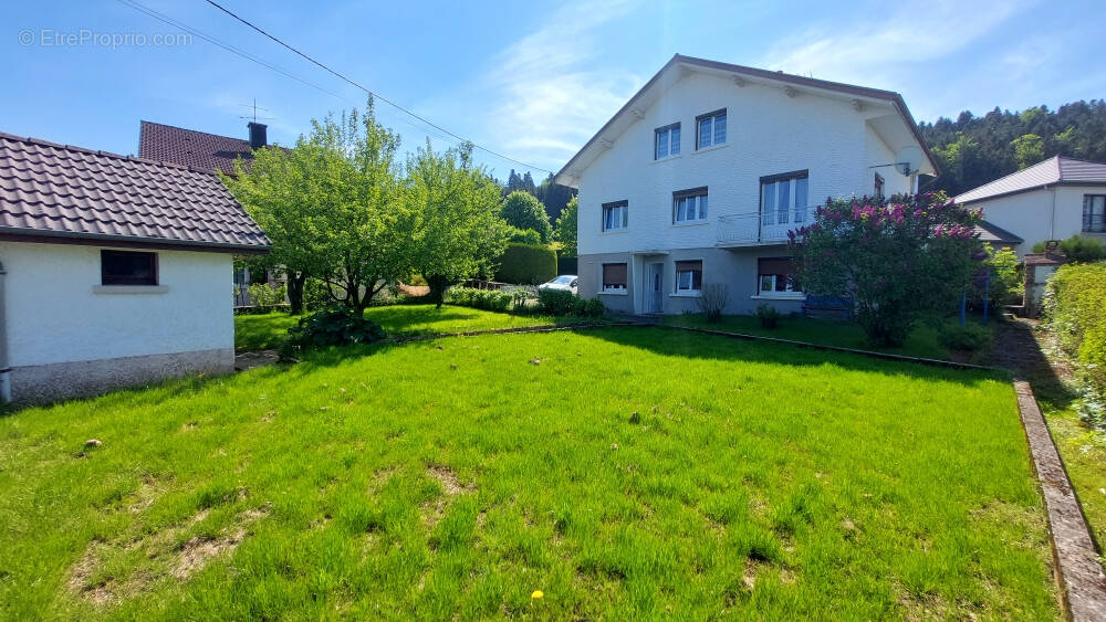 Maison à DAMPRICHARD