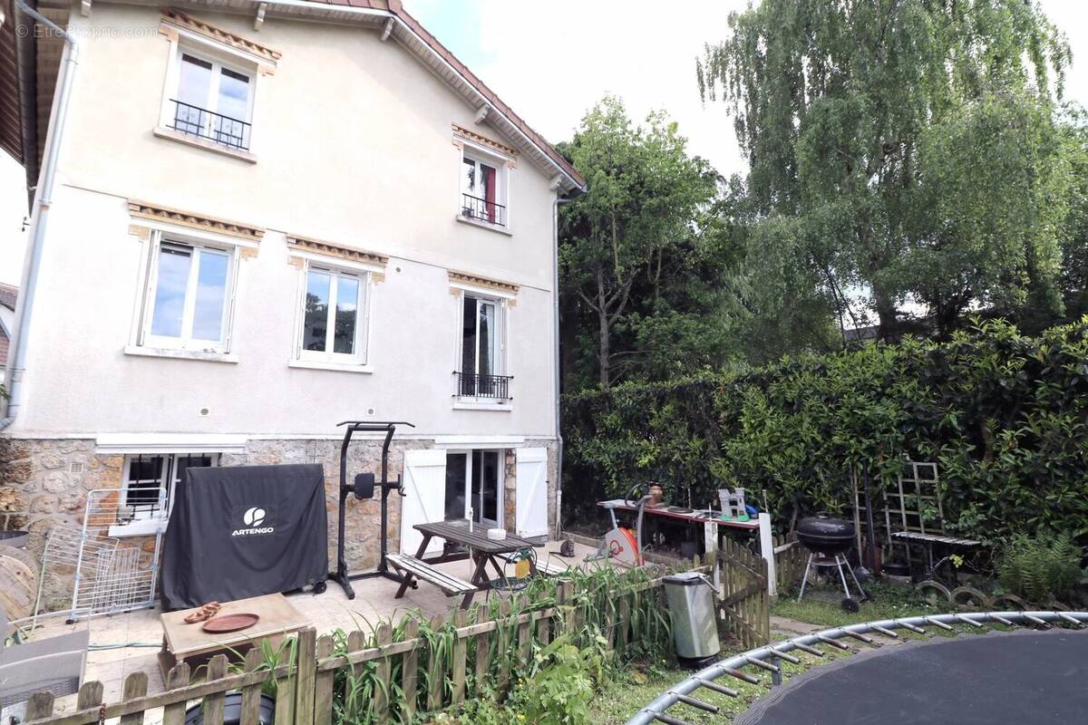 Maison à LE CHESNAY