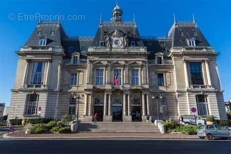 Appartement à SAINT-MAUR-DES-FOSSES