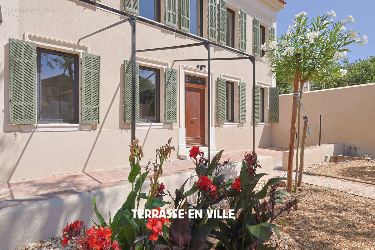 Maison à OLLIOULES