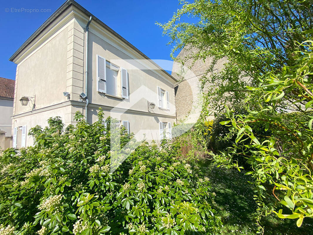Maison à CREPY-EN-VALOIS