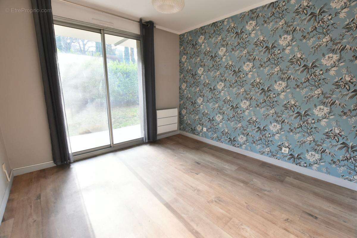 Appartement à TASSIN-LA-DEMI-LUNE