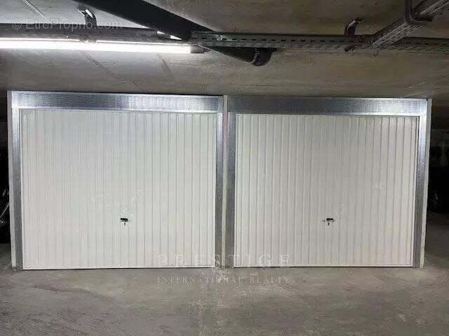 Parking à ANTIBES
