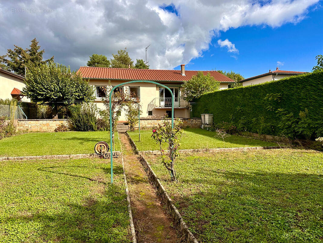 Maison à VILLEFRANCHE-SUR-SAONE