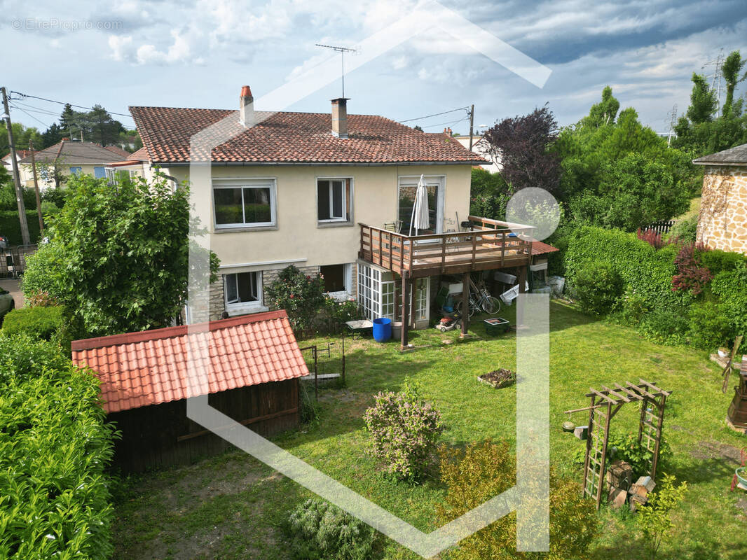 Maison à COSNE-COURS-SUR-LOIRE