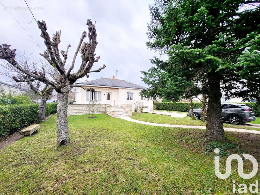 Photo 1 - Maison à MONTBAZON