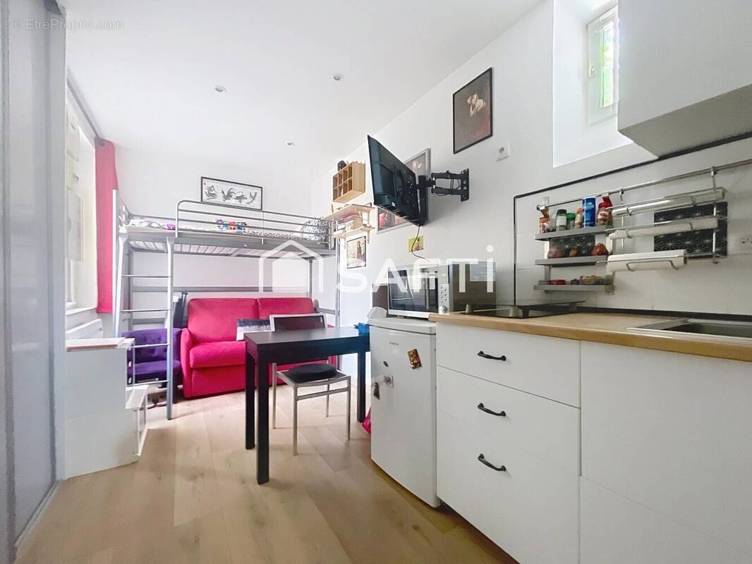 Photo 1 - Appartement à MONTROUGE
