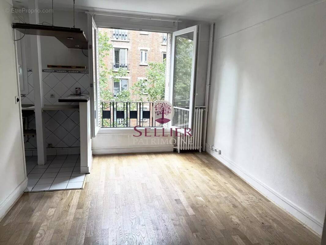 Appartement à PARIS-20E