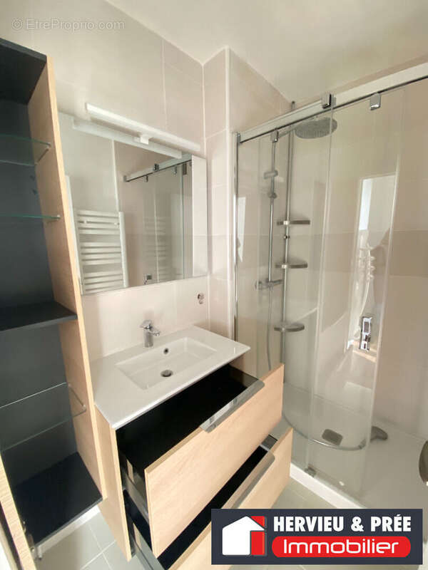Appartement à LUC-SUR-MER