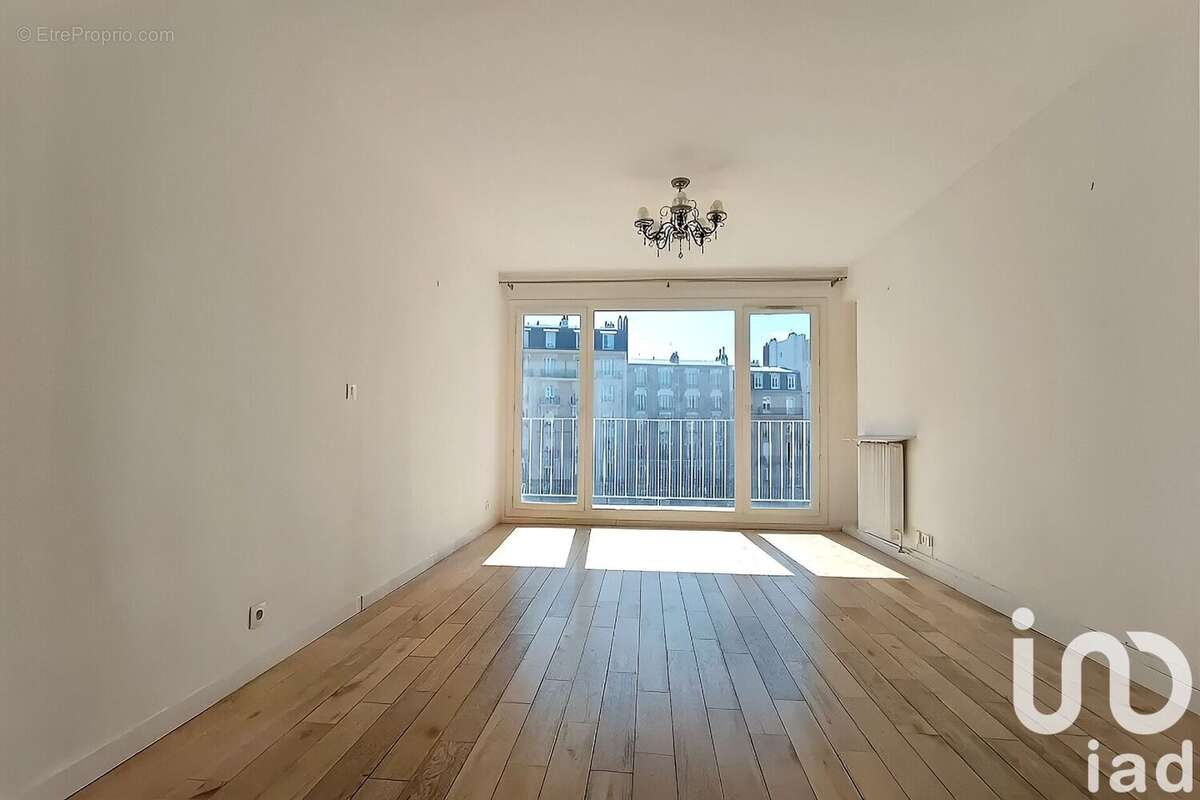 Photo 6 - Appartement à COURBEVOIE