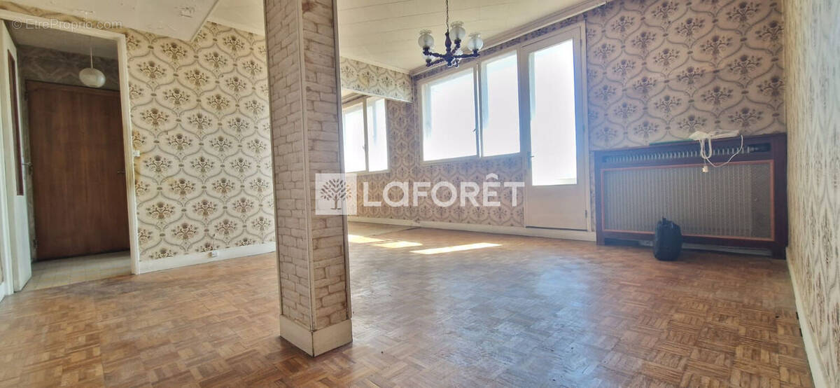 Appartement à VILLIERS-LE-BEL