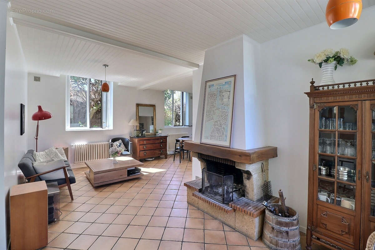 Maison à FONTENAY-LE-FLEURY