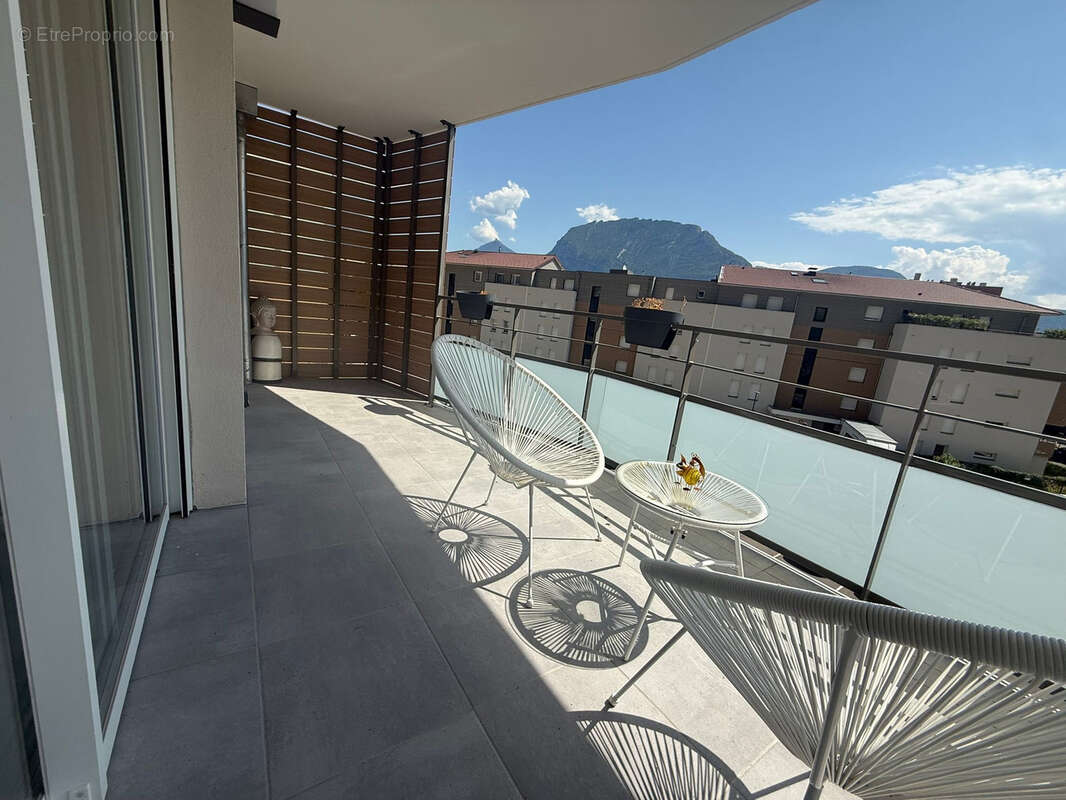 Appartement à SASSENAGE