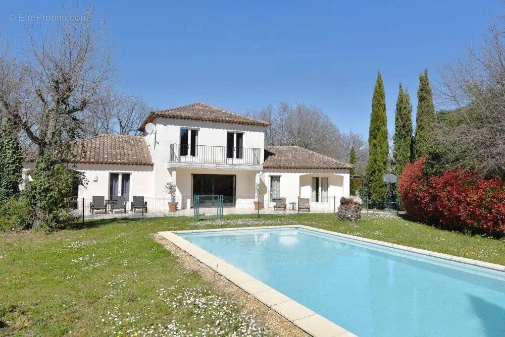 Maison à SAINT-PAUL-EN-FORET