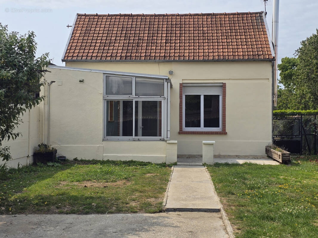 Maison à FRIVILLE-ESCARBOTIN