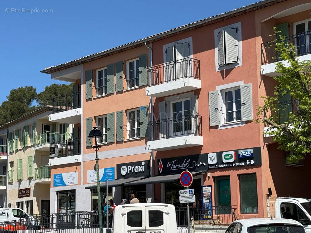 Appartement à TARADEAU