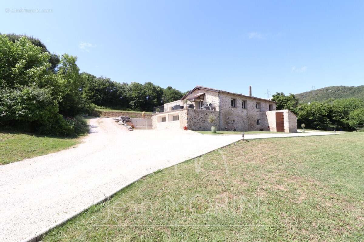 Maison à LA VOULTE-SUR-RHONE