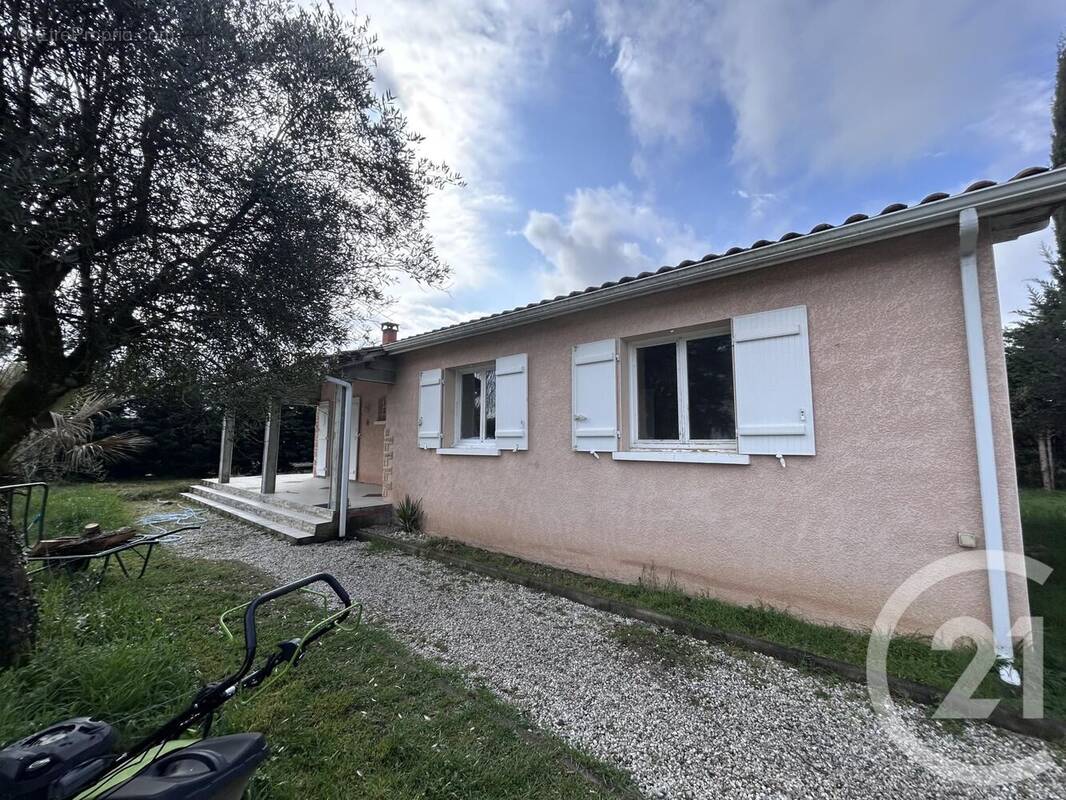 Maison à SABLONS