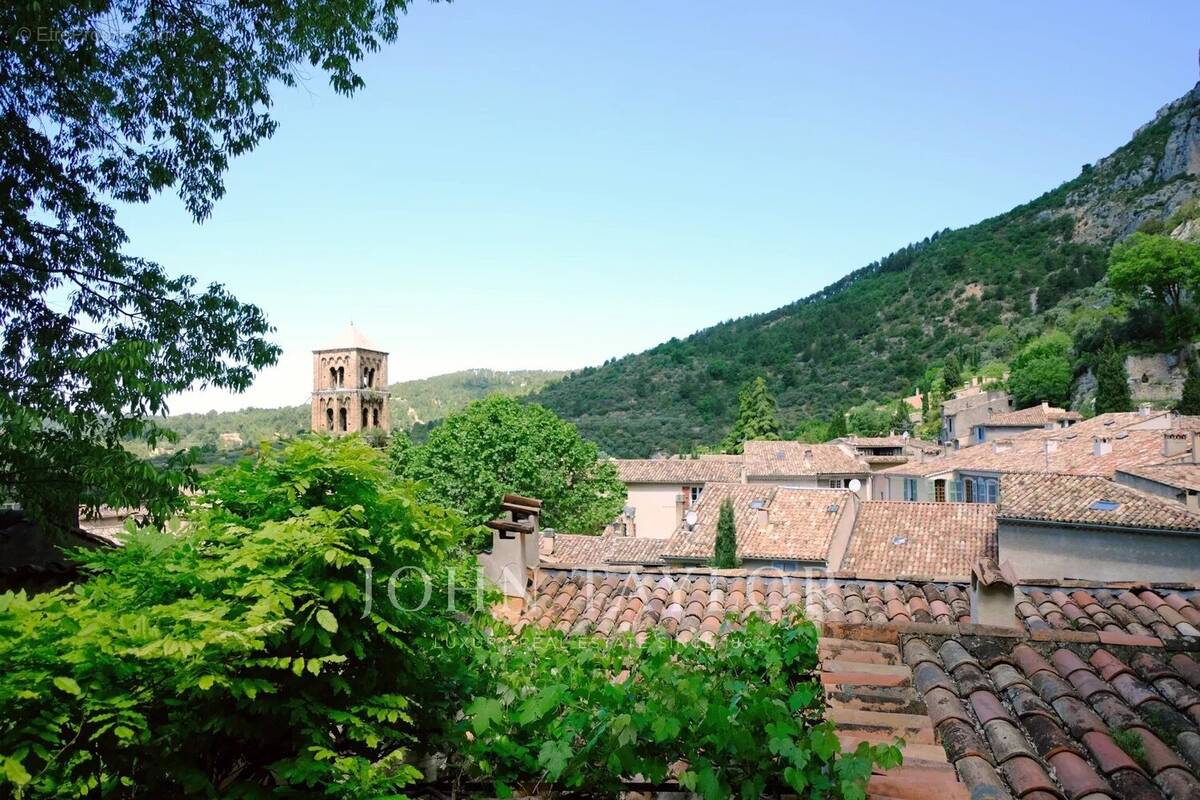 Maison à MOUSTIERS-SAINTE-MARIE