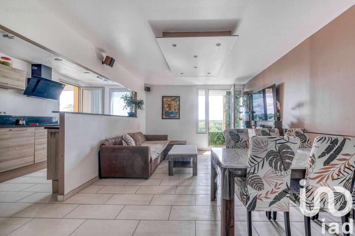 Photo 1 - Appartement à TORCY