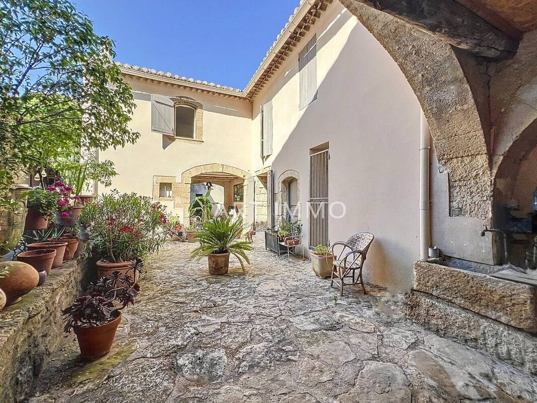 Maison à ROBION